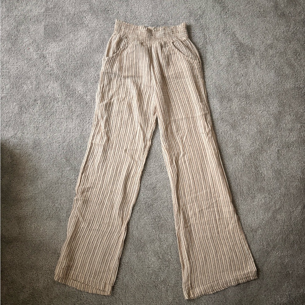 Billabong linen pants! In great condition and never worn!